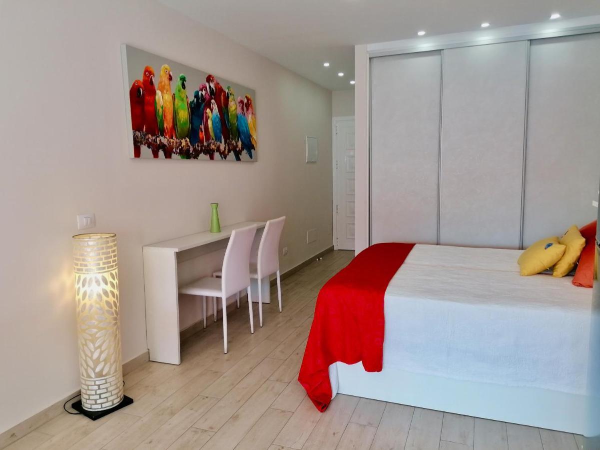 Sun & View Holiday Home Los Cristianos  Bagian luar foto